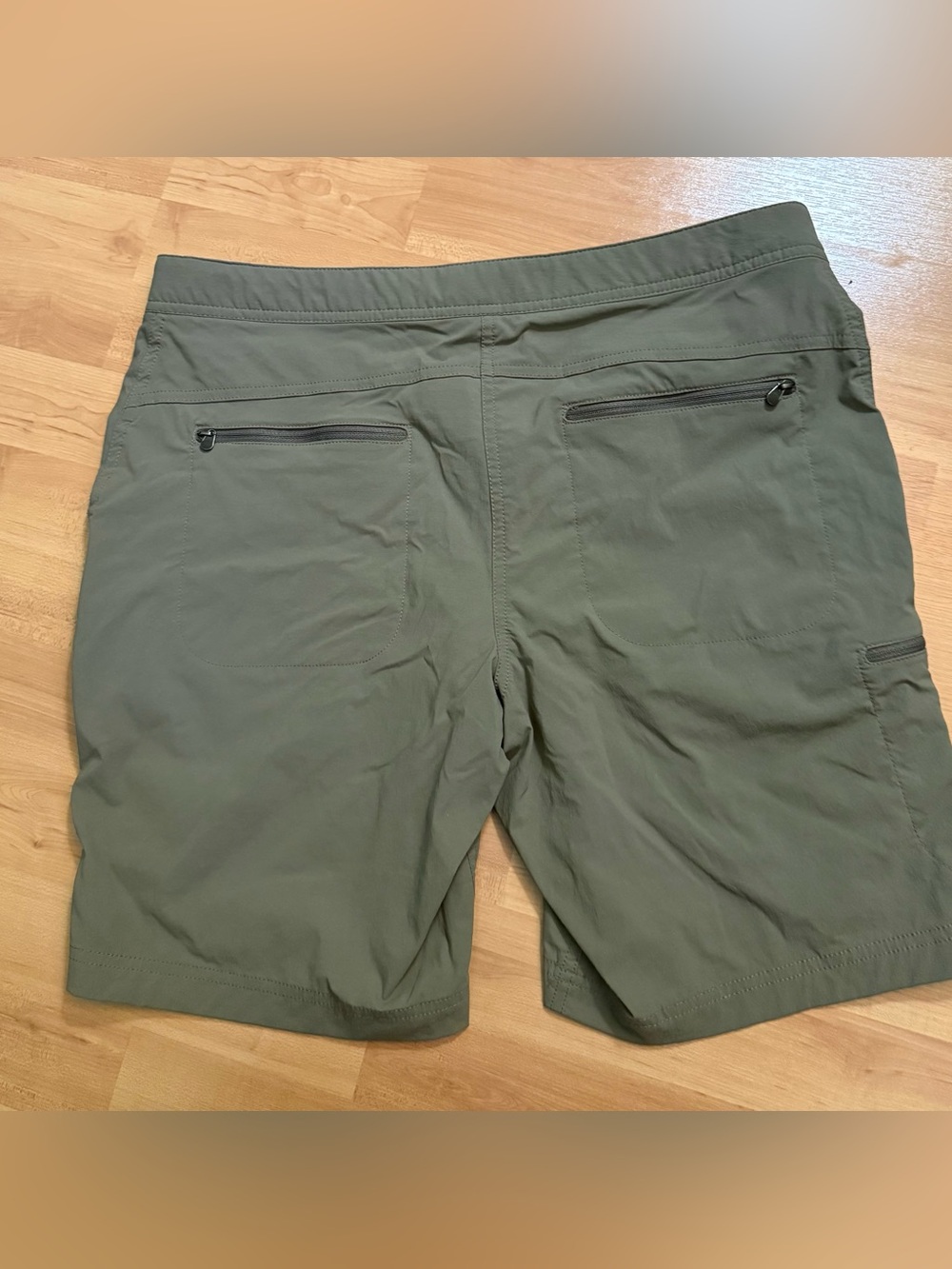 LLBean Water Repellant Trail Shorts (women) - Picture 3 of 6